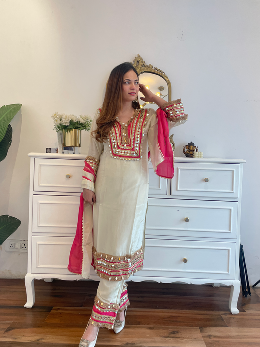 Ivory Radiance Mirror Embroidered Suit Set ✨